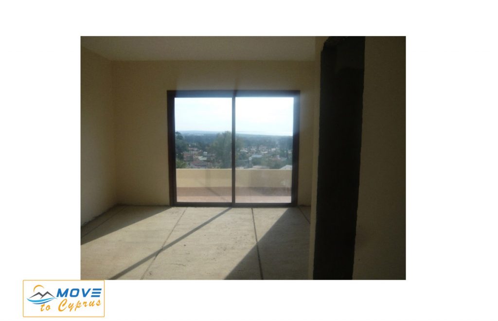 2 bedroom maisonette with title deed