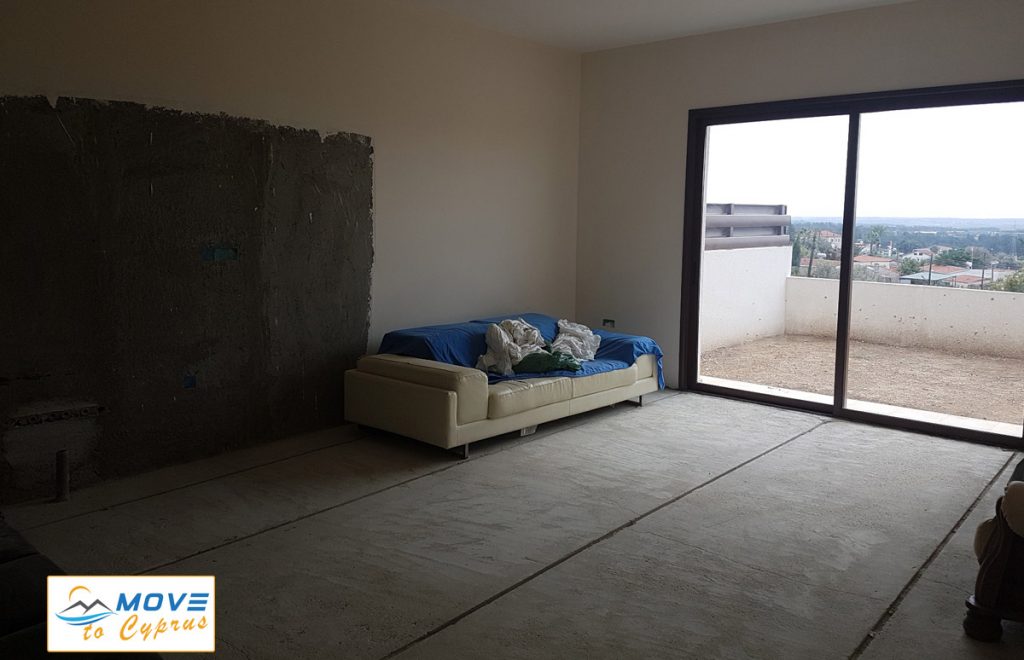 2 bedroom maisonette with title deed