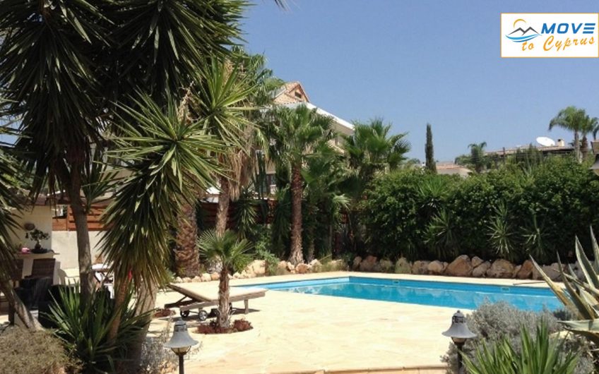 5 bedroom Villa for sale in kalogirous