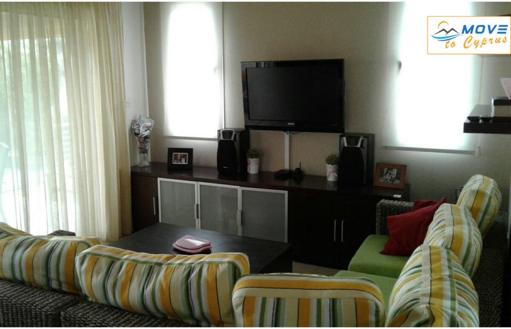 5 Bedroom Detached house for sale in Agios Athanasios