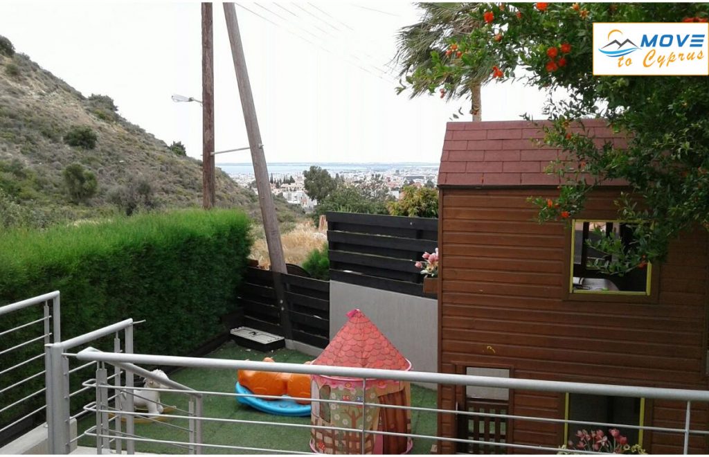5 Bedroom Detached house for sale in Agios Athanasios