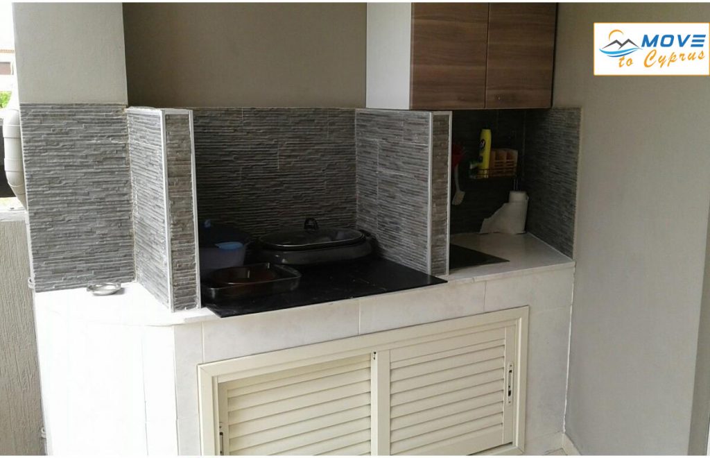 5 Bedroom Detached house for sale in Agios Athanasios