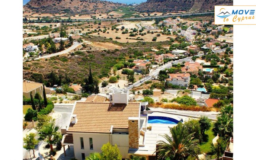 6 Bedroom Detached Villa for Sale in Agios Tychonas