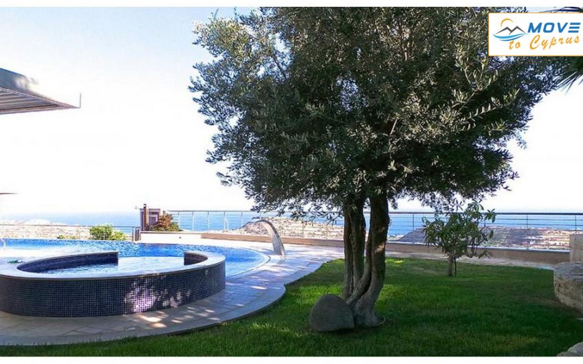 6 Bedroom Detached Villa for Sale in Agios Tychonas